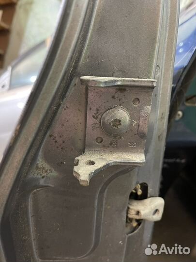 Дверь передняя правая Peugeot 307