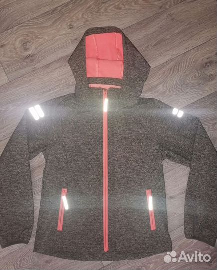 Куртка на девочку