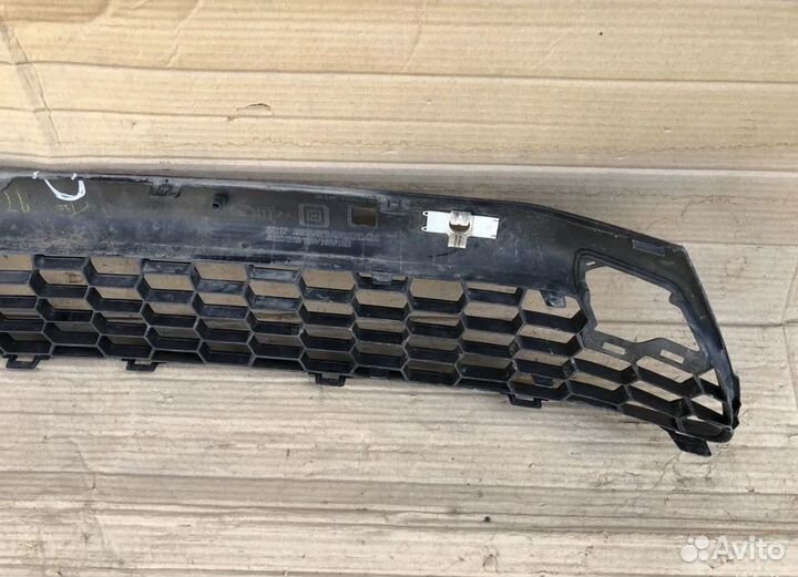 Решетка бампера Lexus NX 5211278010