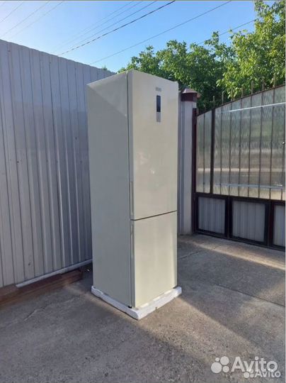 Холодильник Ascoli. Гарантия adrfy380DWE бежевый