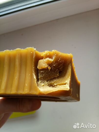 Воск пчелиный