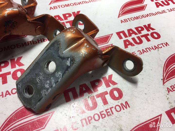 Петли дверей Hyundai Veloster