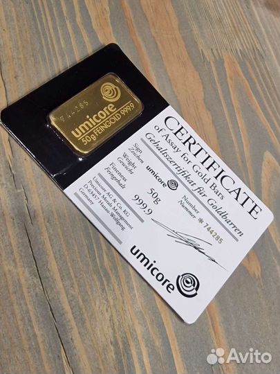 Золотой слиток 999.9