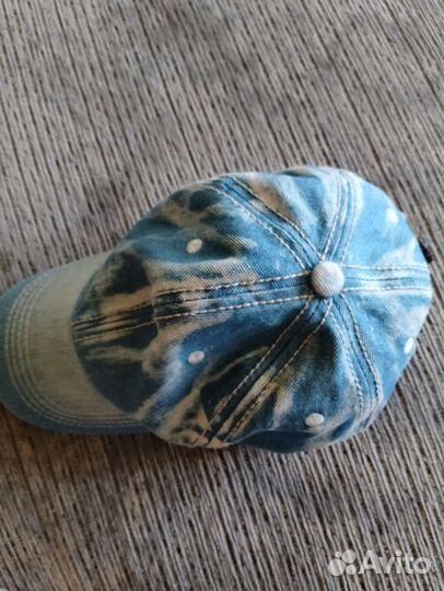 Джинсовая кепка