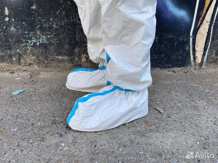 Защитный костюм