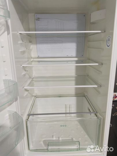Холодильник electrolux