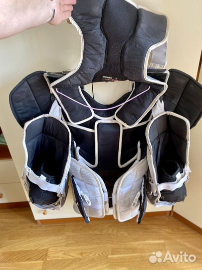 Вратарский нагрудник CCM Shield II PRO