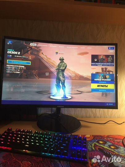 Монитор Samsung 27 изогнутый