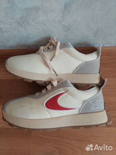 Кроссовки для девочки