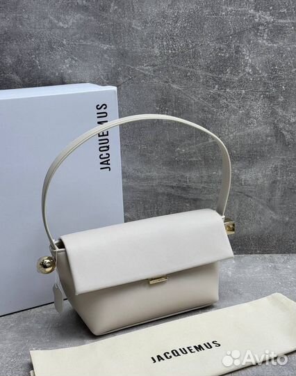 Сумка jacquemus the rond carre