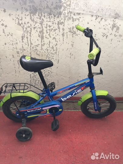 Велосипед детский 4 колесный