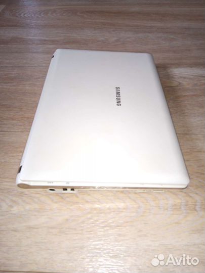 Нетбук Samsung NC10