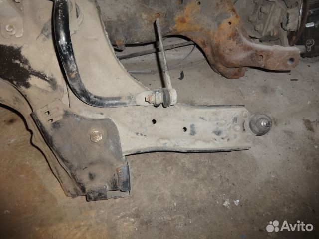 Подрамник на renault megane/fluence