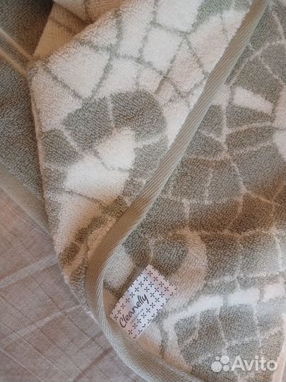 Полотенце махровое и тапочки Cleanelly