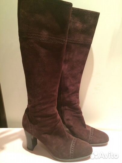 Замшевые сапоги бренда Sergio Rossi оригинал