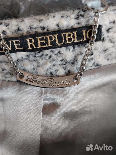 Пальто демисезонное