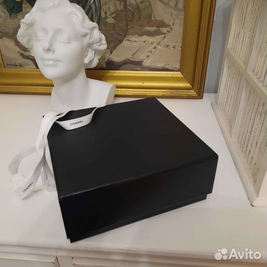 Коробка подарочная chanel
