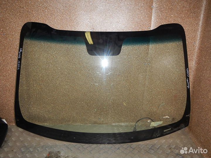 Стекло лобовое (ветровое) Kia Sportage
