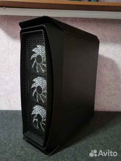 Компьютерный корпус AeroCool Aero One Frost