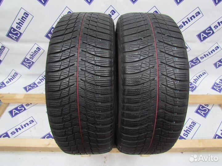 Bridgestone Blizzak LM-001 215/55 R17 99G