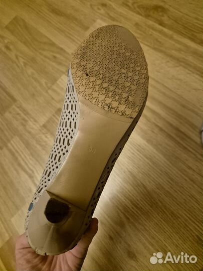 Туфли нарядные 38 размер