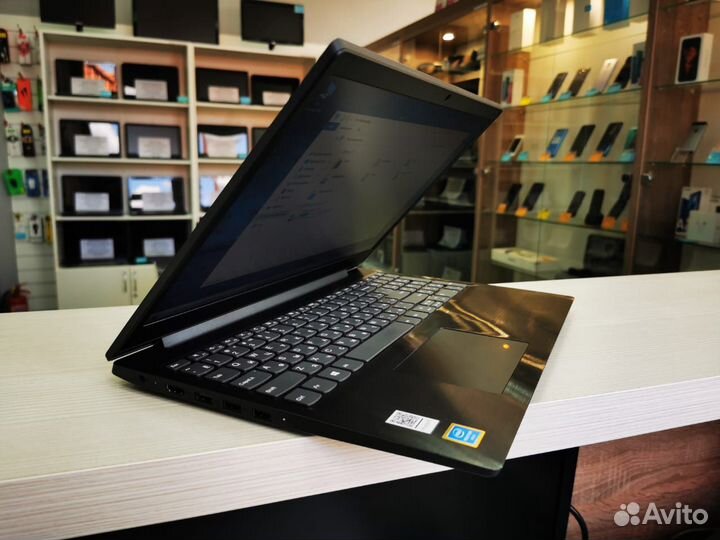 Тонкий и очень быстрый ноутбук Lenovo