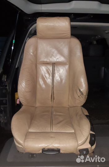 Сиденья Бмв е39 BMW перед.Рекаро спорт комп. 2шт