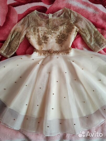 Нарядное платье