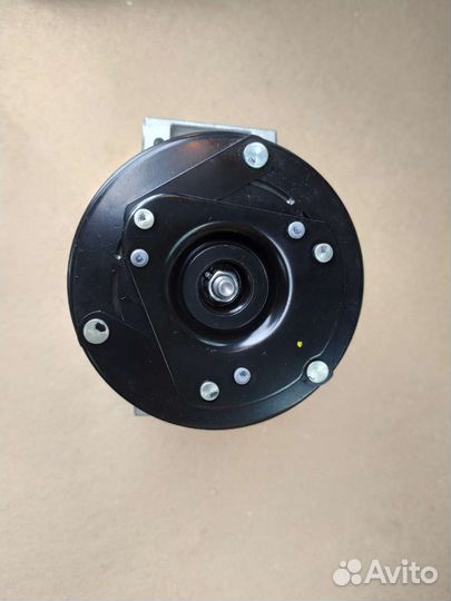 Компрессор кондиционера Шевроле Нива 2123 Delphi