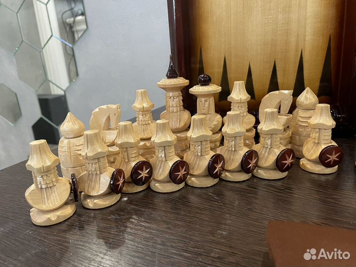 Шахматы нарды шашки 3 в 1 ручной работы