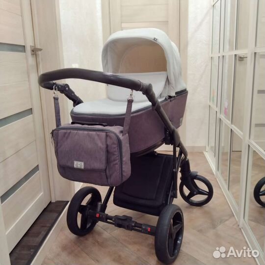 Универсальная коляска Adamex Reggio 3 в 1