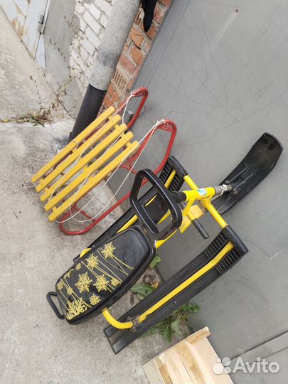 Снегокат и санки