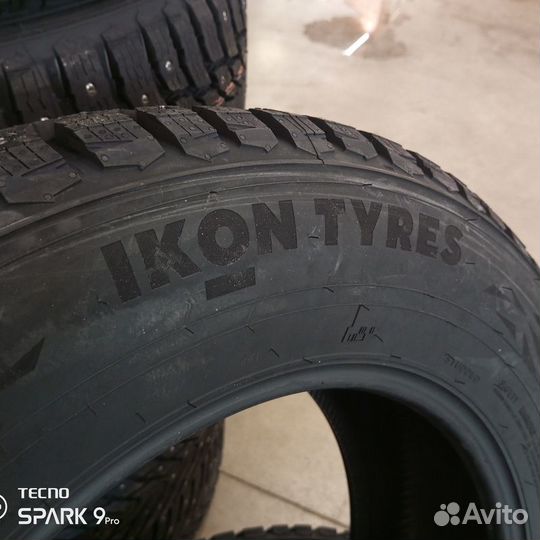 Ikon Tyres Autograph Ice 9 SUV 235/65 R18 110