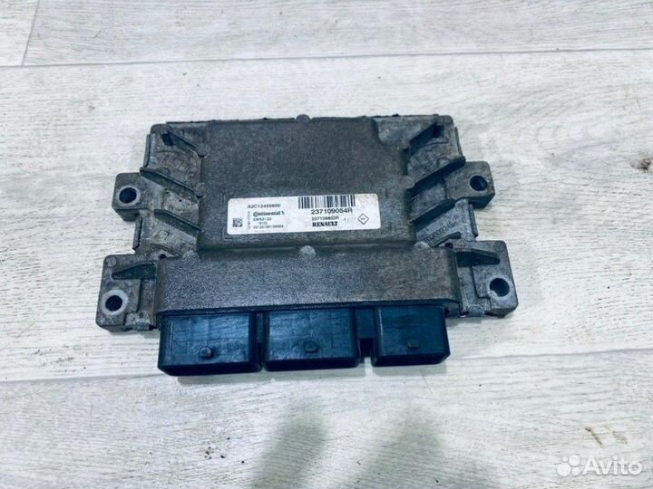 Блок управления двигателем Renault Logan 2 седан