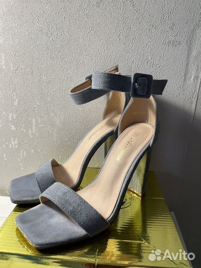 Босоножки на каблуке женские 38 размер