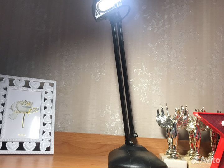 Лампа настольная