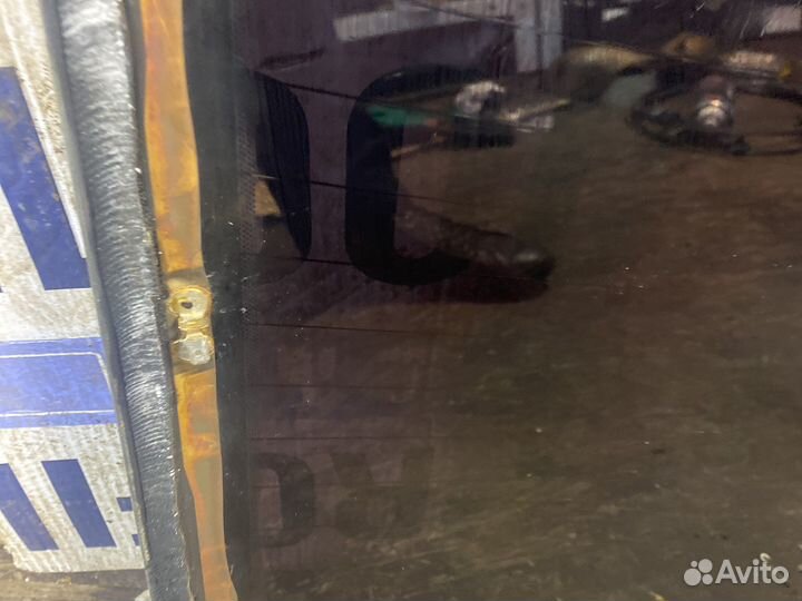 Стекло заднее Kia Rio 3