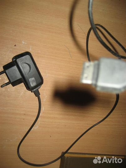Зарядное устройство для телефона