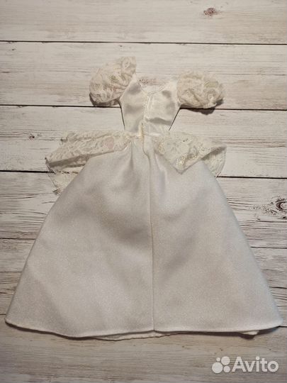 Платье для кукол формата Барби