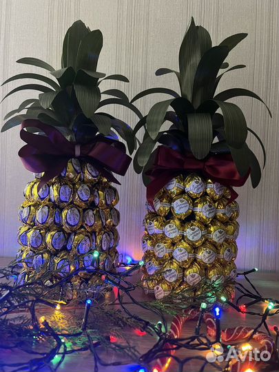 Подарок ананас