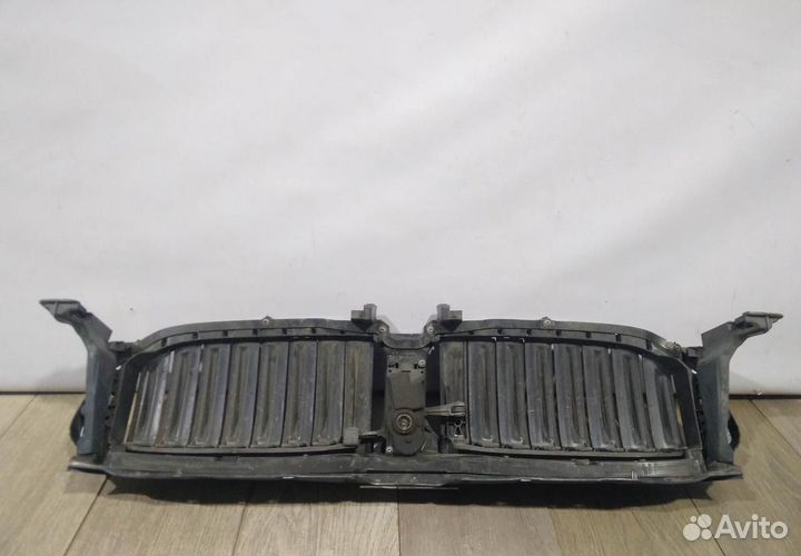 Воздушная заслонка бу BMW 5 G30 OEM 51747474368