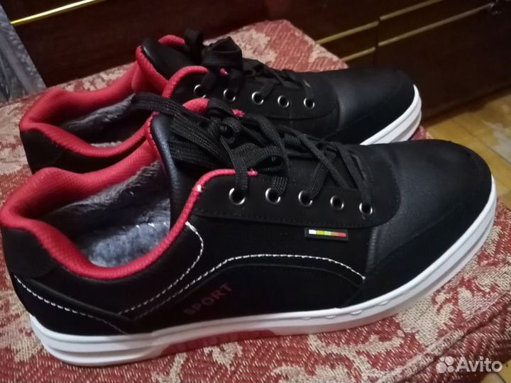 Кроссовки зимние