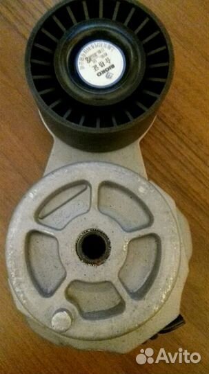 Натяжитель ремня генератора