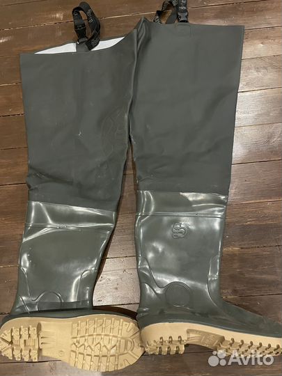 Болотные сапоги