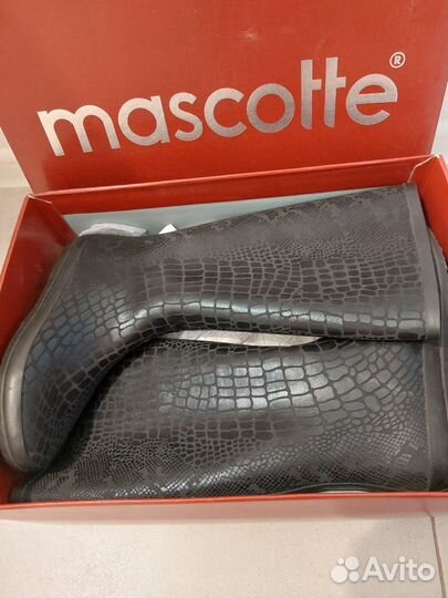 Женские резиновые сапоги