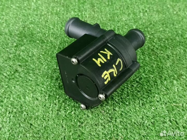 Насос водяной дополнительный (помпа) Audi A7 4G