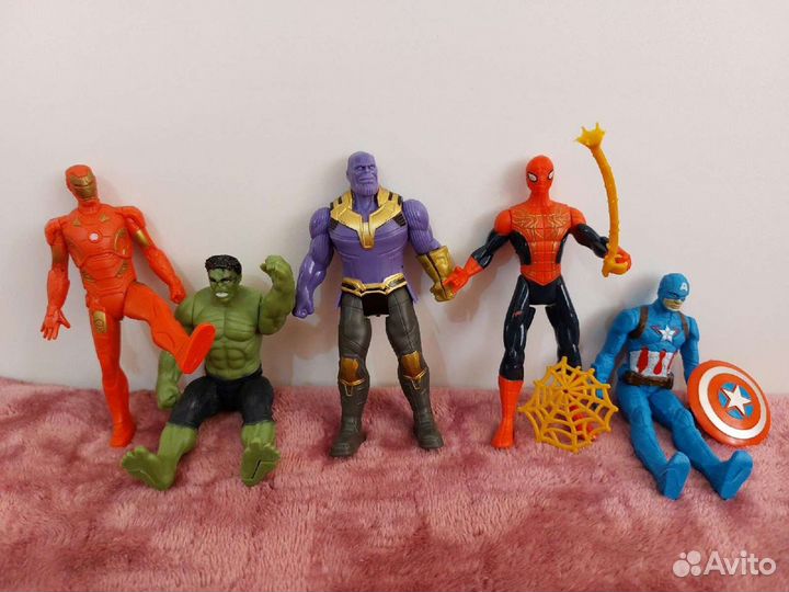 Фигурки супергероев Marvel