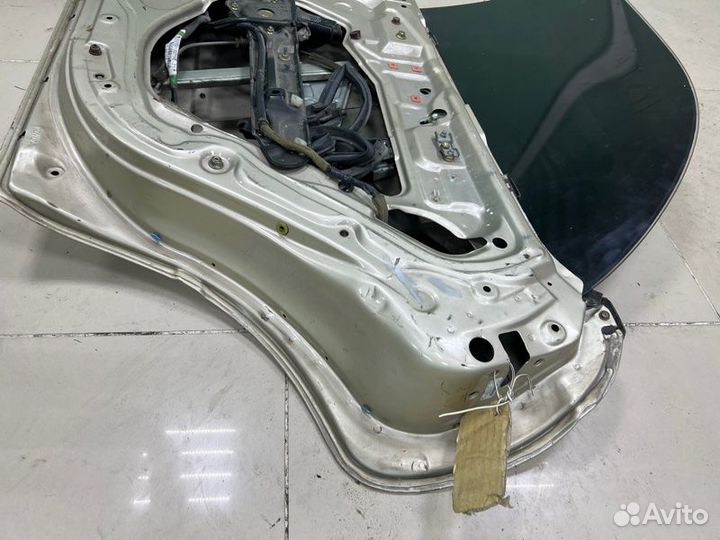 Дверь задняя правая Toyota Vista CV40