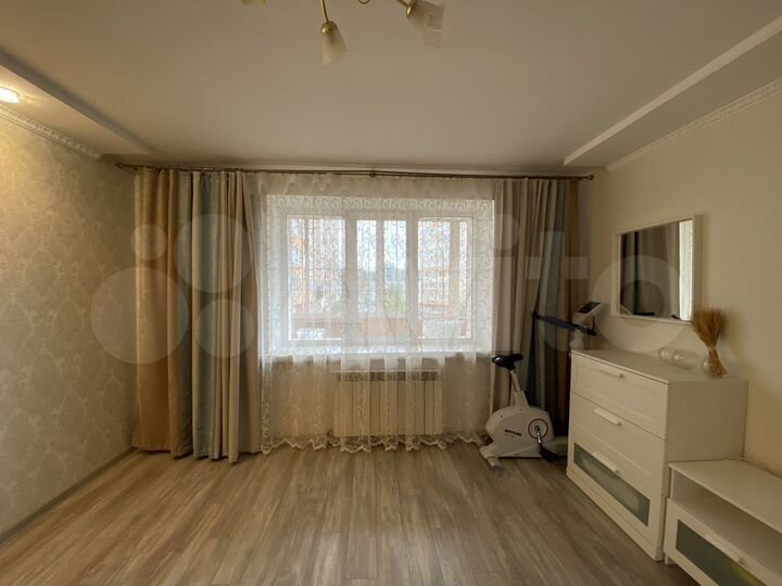 2-к. квартира, 60 м², 2/10 эт.