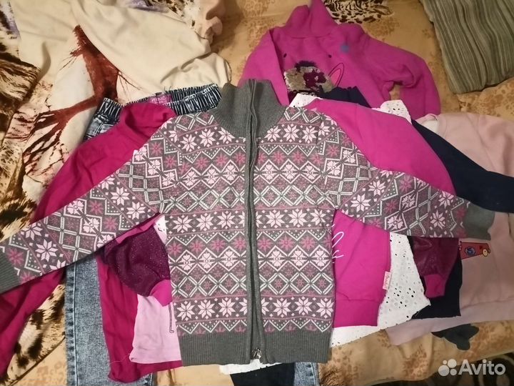 Продам вещи пакетом на девочку 122 размер